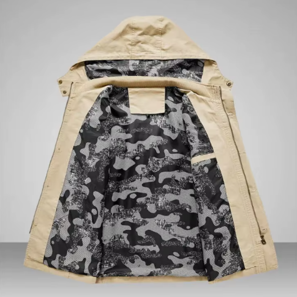 Elegant jacket with multiple pockets