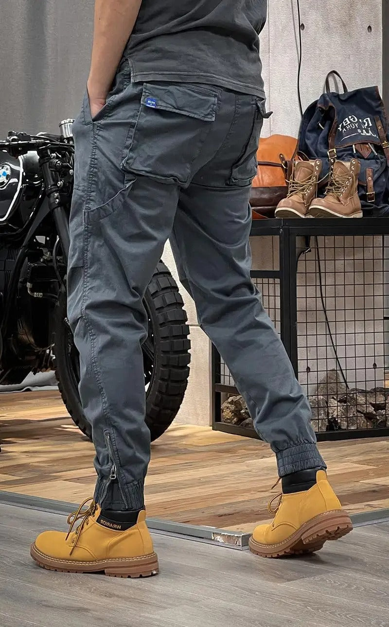 Lucas - Slim Fit Cargo Pants with Practical Pockets