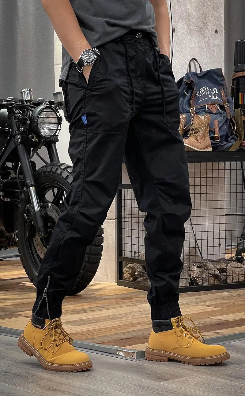 Lucas - Slim Fit Cargo Pants with Practical Pockets